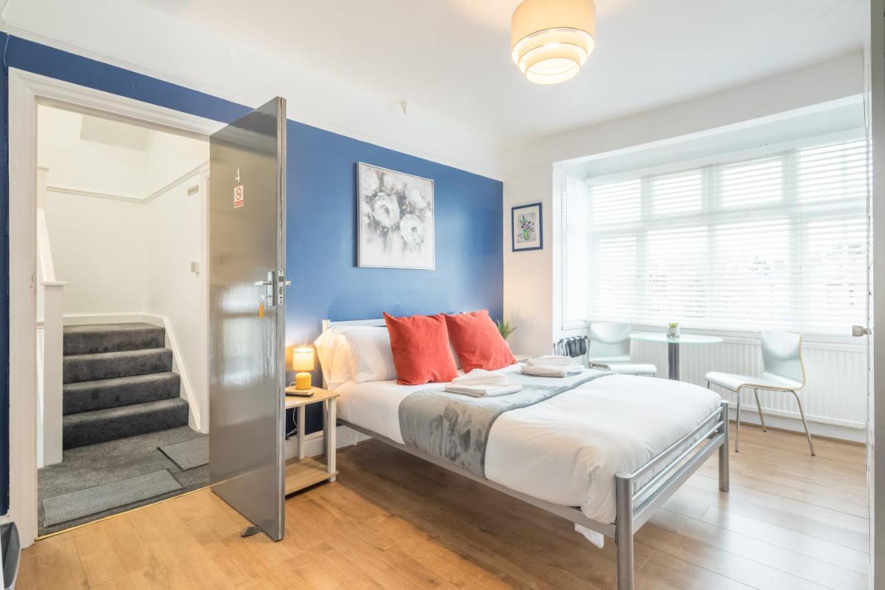 Private Room 4 With Kitchenette By Cb Stays No Minimum Stays CBG Eksteriør bilde