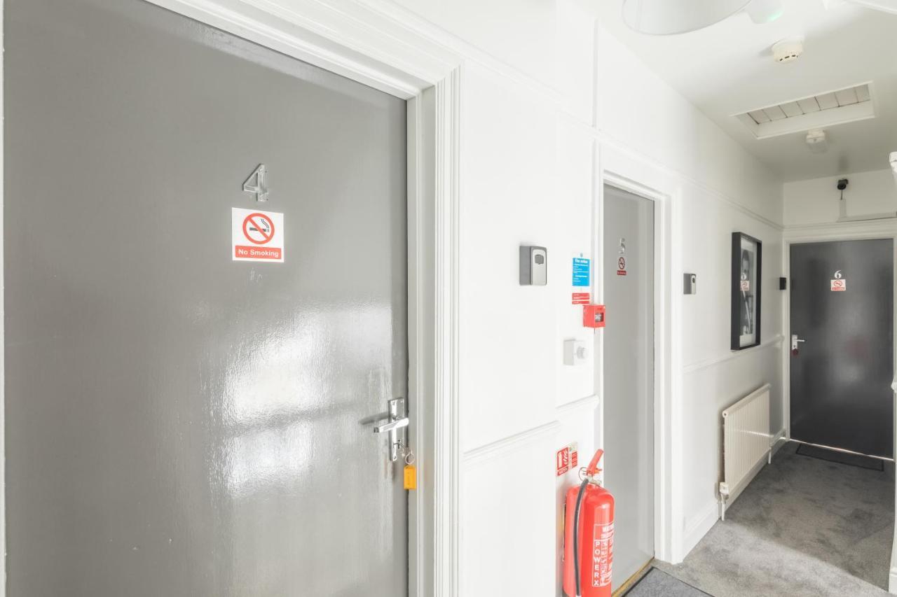 Private Room 4 With Kitchenette By Cb Stays No Minimum Stays CBG Eksteriør bilde